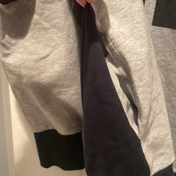 Womens Puma XL hoodie - Picture 3 of 4